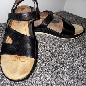 Bionica Black Leather Sandals